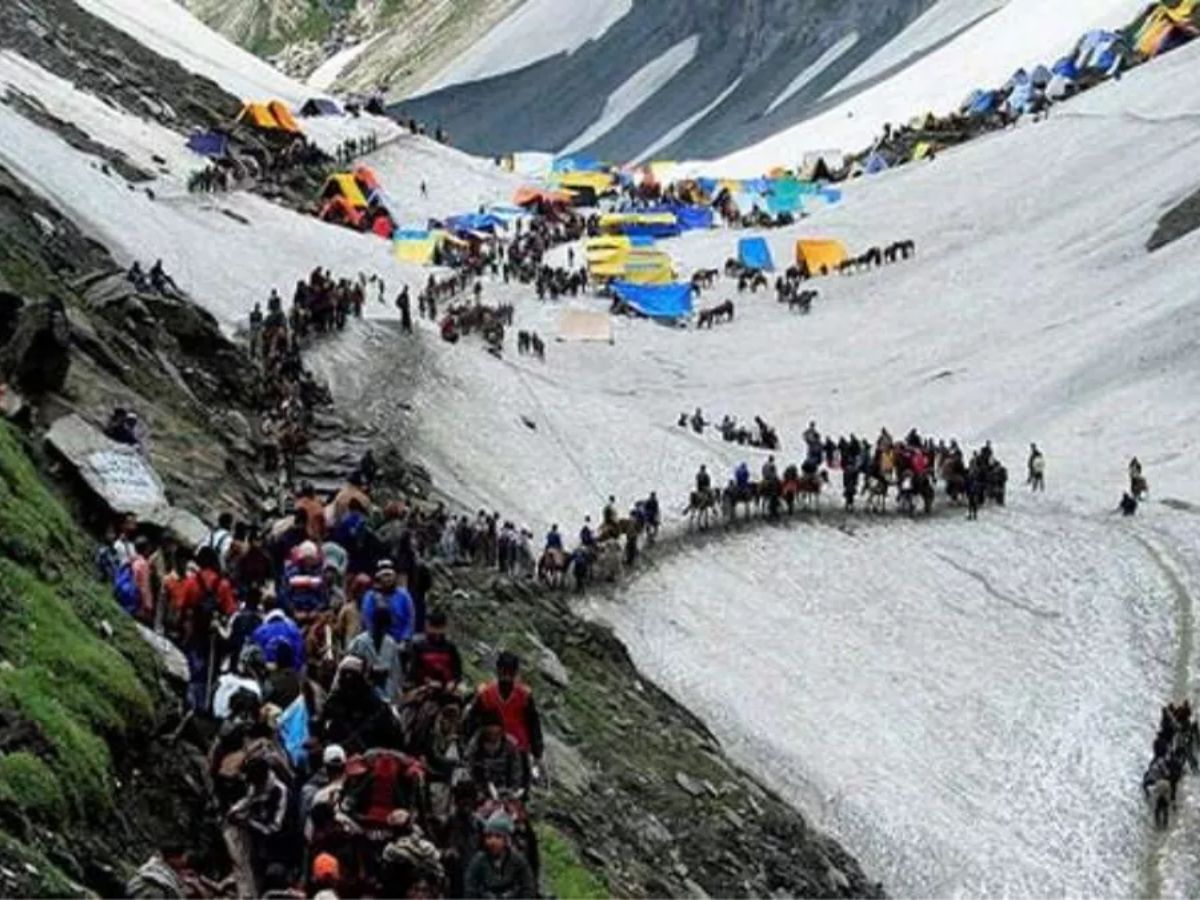 Amarnath yatra 2025: 24 घंटे के लिए अमरनाथ यात्रा को किया गया स्थगित, 8 लोग घायल। - Photo Gallery