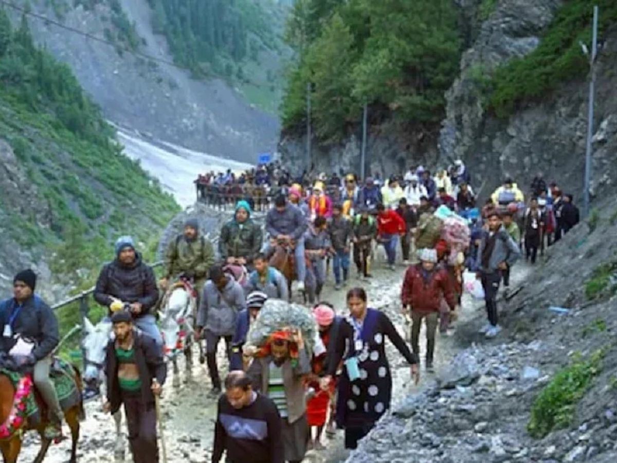 Amarnath yatra 2025: 24 घंटे के लिए अमरनाथ यात्रा को किया गया स्थगित, 8 लोग घायल। - Photo Gallery