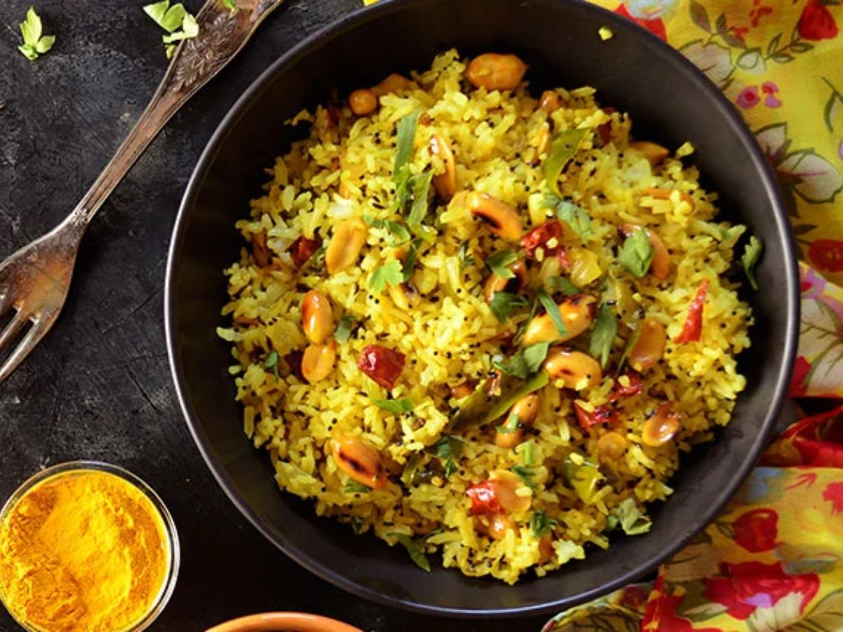 Poha vs Chilla: कौनसा है हेल्दी ब्रेकफास्ट का असली बादशाह? जानिए सही विकल्प - Photo Gallery