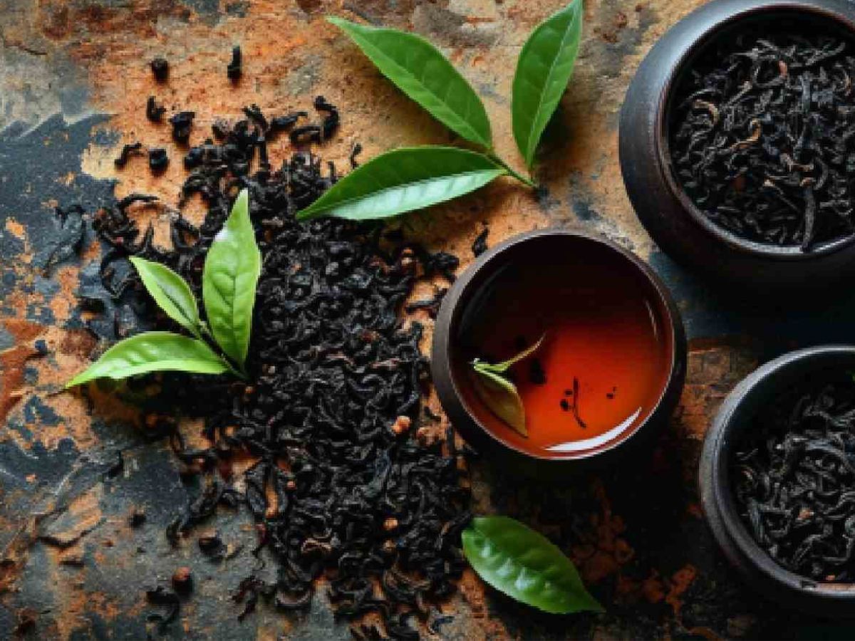क्या आप भी हो गए है सफ़ेद बालों से परेशान ? और वापस लाना चाहते है काले बालों का चार्म ? तो अपनाए ये नुस्खे । - Photo Gallery