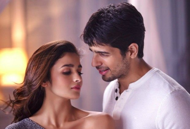 Bollywood expensive outfits: ये है कुछ बॉलीवुड फिल्में जिन में पहनी गई सबसे महंगी कॉस्ट्यूम और ज्वेलरी ।