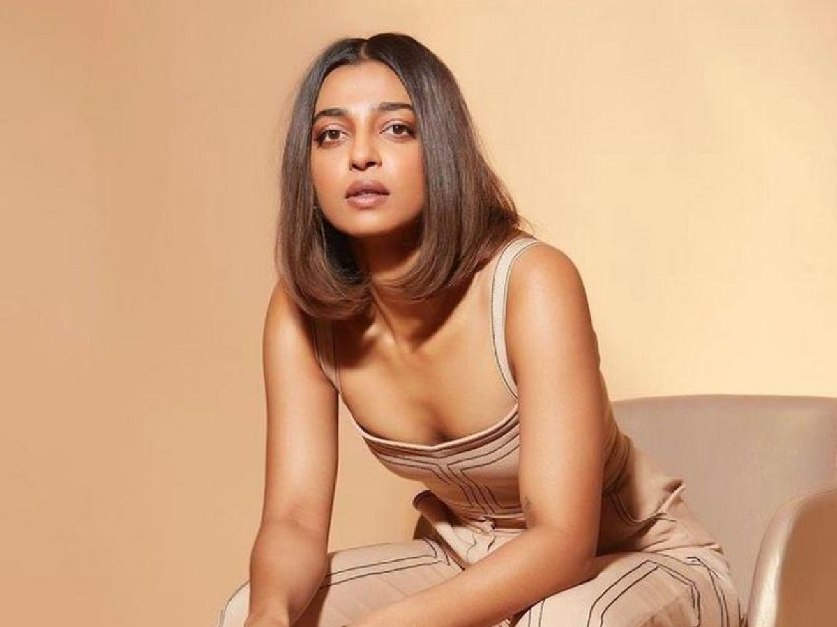राधिका आप्टे की सेक्सी हॉट तस्वीरें राधिका आप्टे ने अपने बोल्ड हॉट और सेक्सी फोटोशूट से दिया दमदार बयान - Photo Gallery