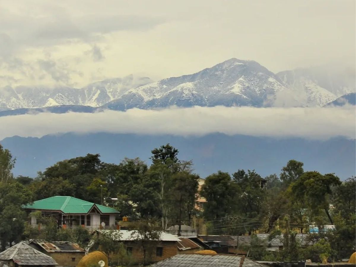 रिश्तों में चाहते हैं प्यार और मिठास? तो इस मॉनसून आप भी प्लान करें पार्टनर के साथ ये रोमांटिक ट्रिप - Photo Gallery