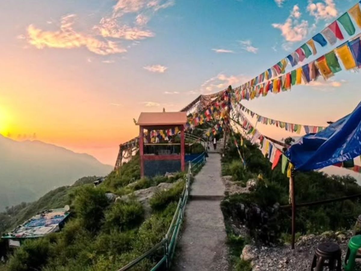 रिश्तों में चाहते हैं प्यार और मिठास? तो इस मॉनसून आप भी प्लान करें पार्टनर के साथ ये रोमांटिक ट्रिप - Photo Gallery