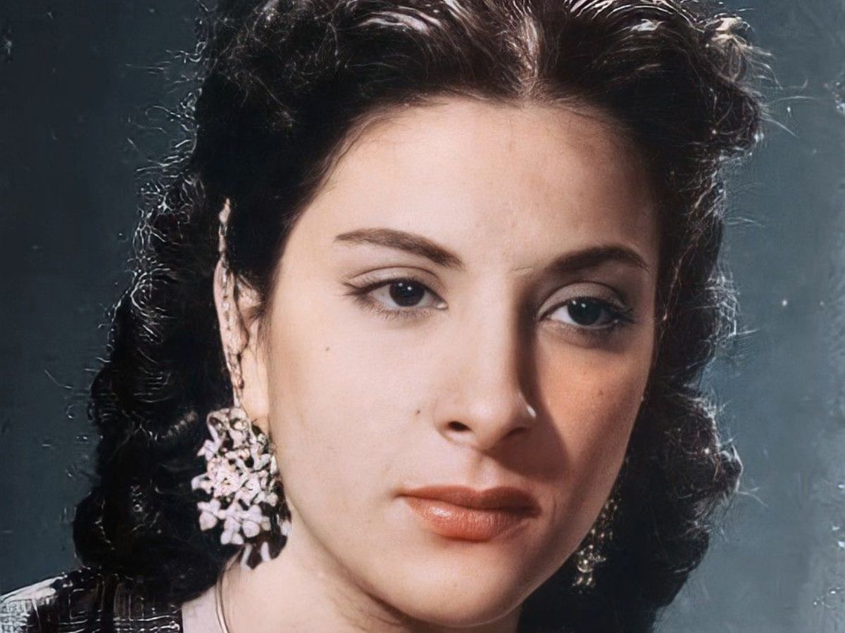 from-madhubala-to-vaijayanti-mala-these-actresses-captured-everyones-hearts-with-their-innocence-and-beauty मधुबाला से लेकर वैजयन्ती माला तक, इन एक्ट्रेस ने मासूमियत से किया सबके दिलों पर राज - Photo Gallery