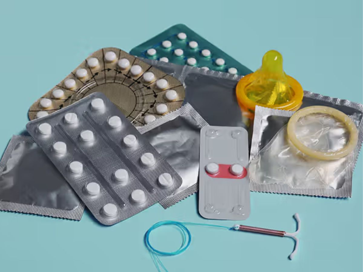 Pregnancy को कैसे avoid करे? Pills और condoms के अलावा भी किन बातों का रखें ध्यान । - Photo Gallery