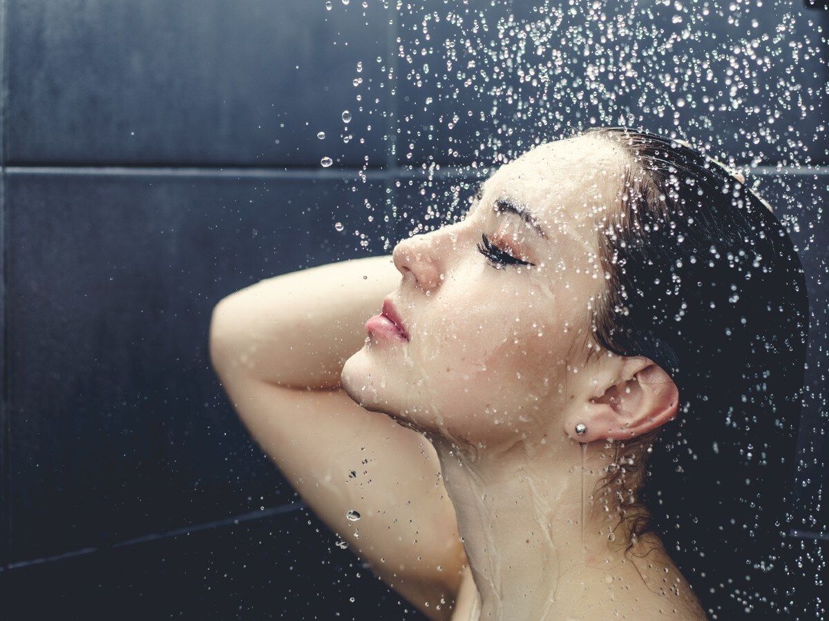 cold-shower Cold shower: ठंडे पानी से नहाने का फायदा या नुकसान ? जानिए सच्चाई - Photo Gallery