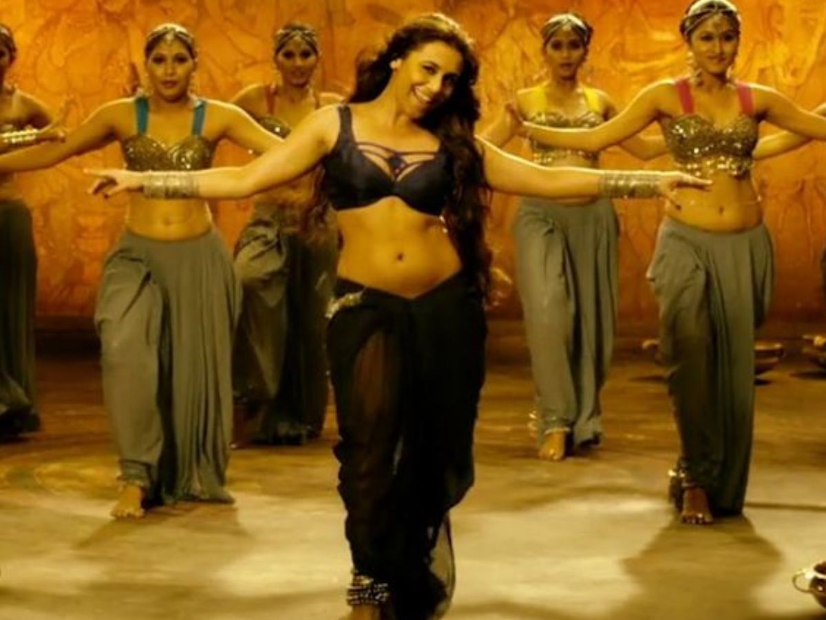 Rani mukherji के इन आउटफिट्स से इंस्पायर्ड हो सकता है आपका Rakshabandhan लुक।