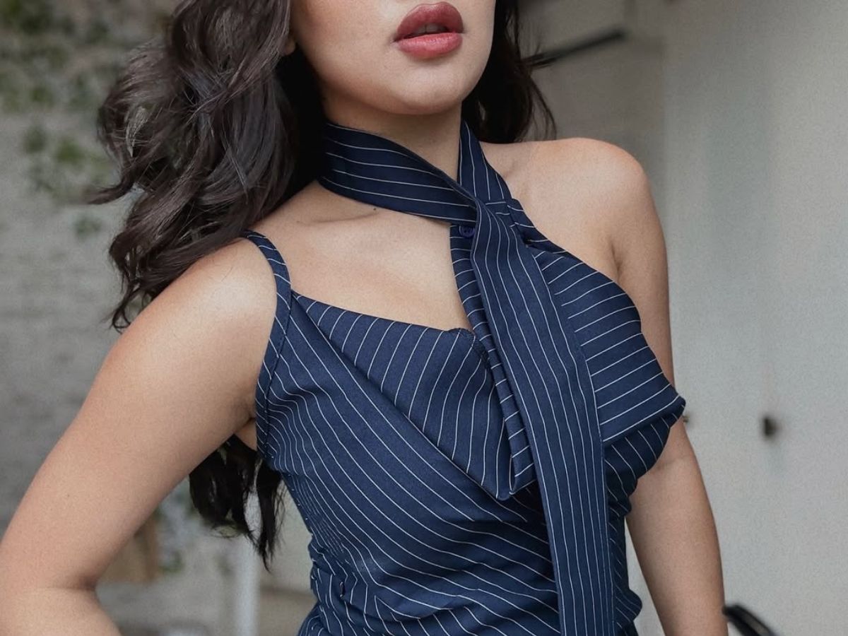 Virat Kohli के एक लाइक से Avneet Kaur बनी सेंटर ऑफ अट्रैक्शन, क्या ये थी इंस्टाग्राम की गलती या था किस्मत का खेल ?