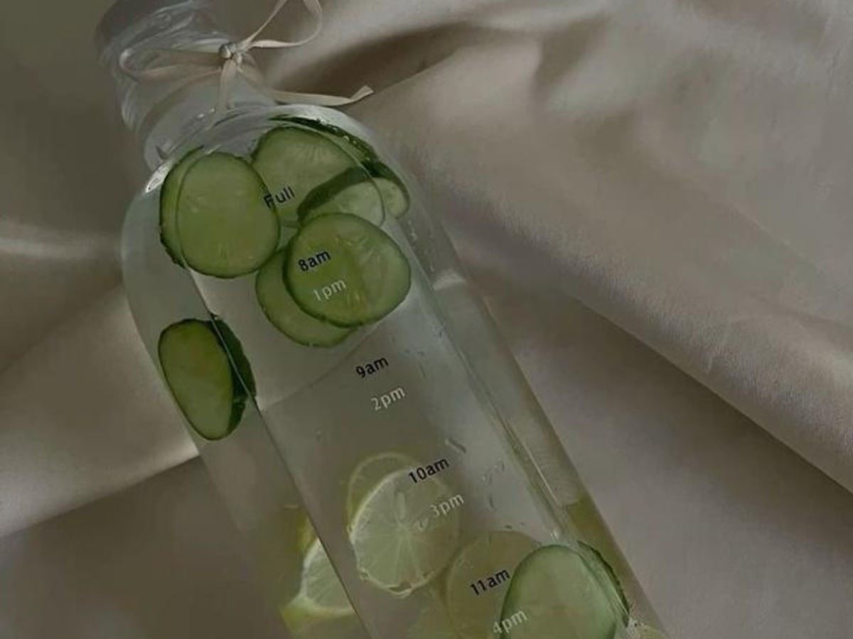 Cucumber water: इस गर्मी रखना है अपनी बॉडी को Hydrated और Detoxed ? तो आज़मायें ये ड्रिंक । - Photo Gallery