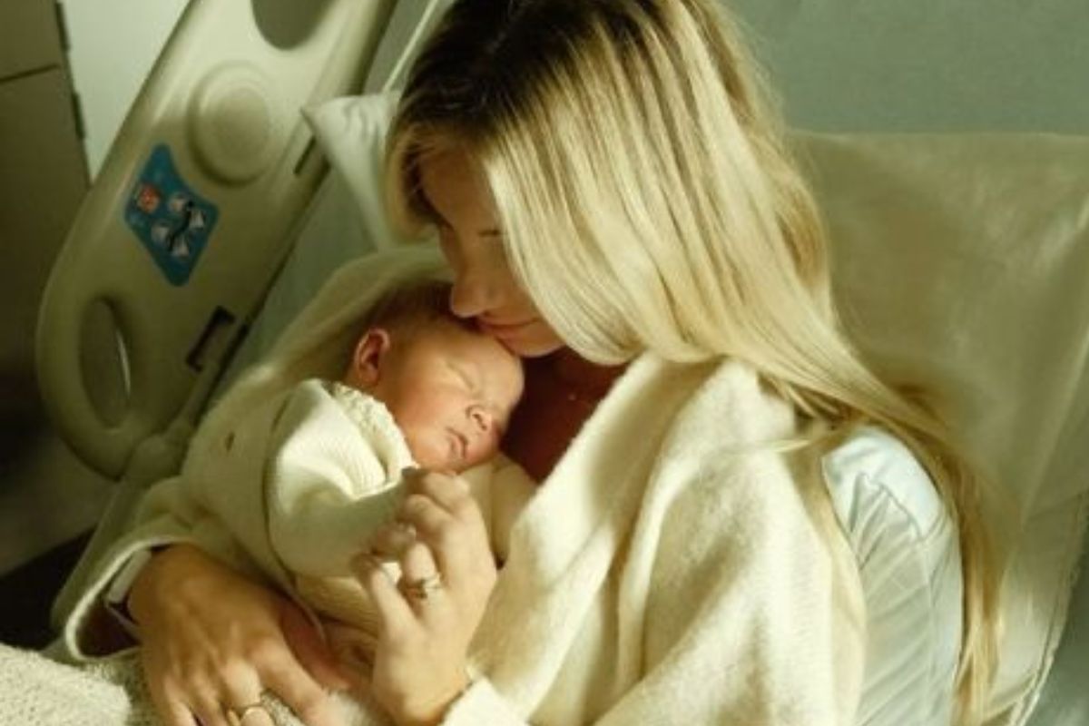 क्या 20 से 30 साल की उम्र में बच्चा पैदा करना है सुरक्षित? जानिए डॉक्टर्स की राय और विज्ञान की रिसर्च - Photo Gallery