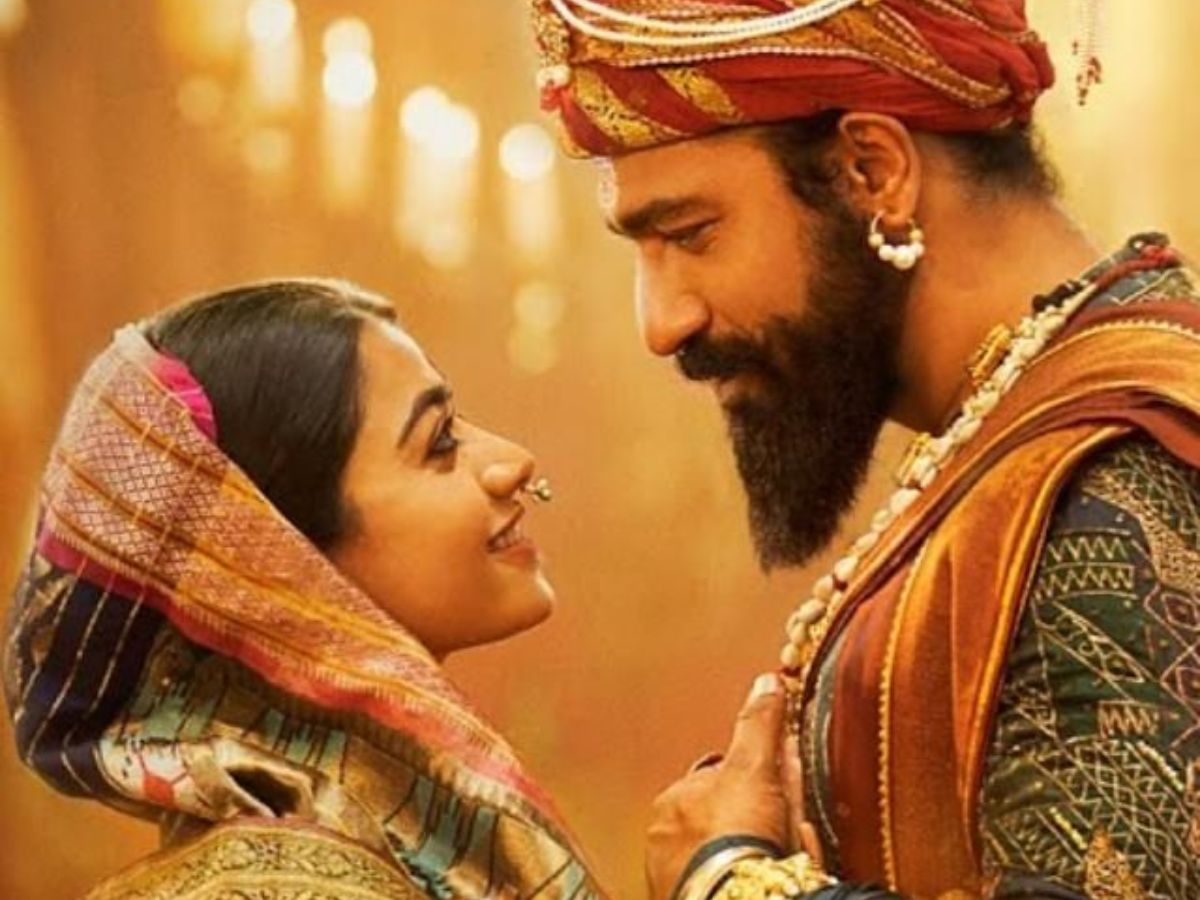 entertainment-bollywood-movies-based-on-royal-kingdom-earn-upto-3700-crore-starring-deepika-padukone-prabhas-and-vikcy-kaushal 3,700 करोड़ की कमाई कर इन ऐतिहासिक फिल्में ने मचाई बॉक्स ऑफिस पर धूम,जीता दर्शकों का दिल - Photo Gallery