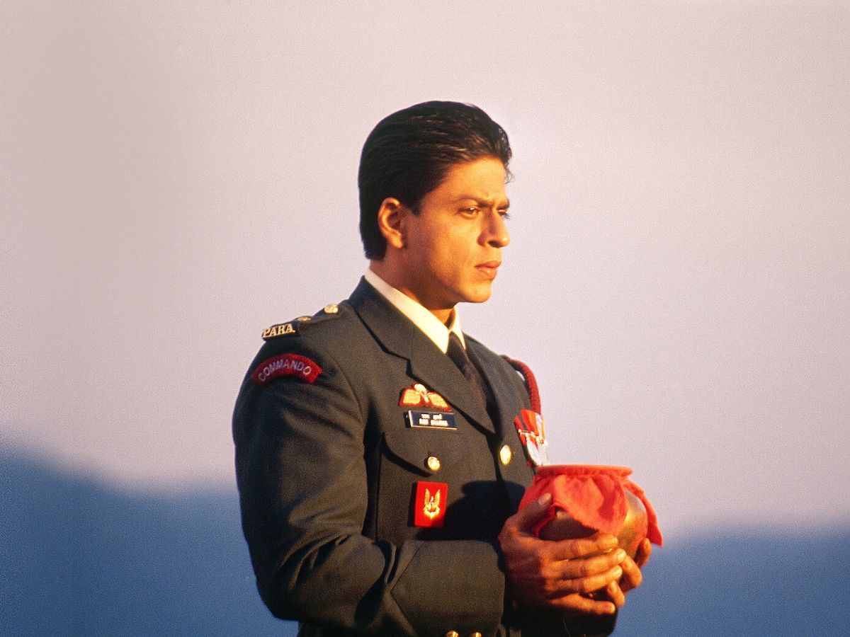 national-award-winner-shah-rukh-khan-best-movies-to-watch Shah rukh khan की कुछ ऐसे देश भक्ति से जुड़ी फिल्में जो बना देंगी आपको भी एक सच्चा देश भक्त, जिस में शामिल है Jawan भी। - Photo Gallery