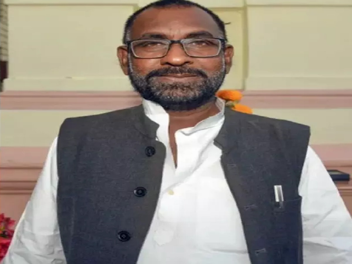 bihar-chunav-2025-vibha-devi-prakash-veer-nawada-rjd-mla-appearance-on-pm-modi-stage-shakes-political-circles Bihar Chunav 2025: चुनाव से पहले ही विभा देवी और प्रकाशवीर ने बिखेरा सियासी तूफान, जानिए किसने किसे पछाड़ा - Photo Gallery