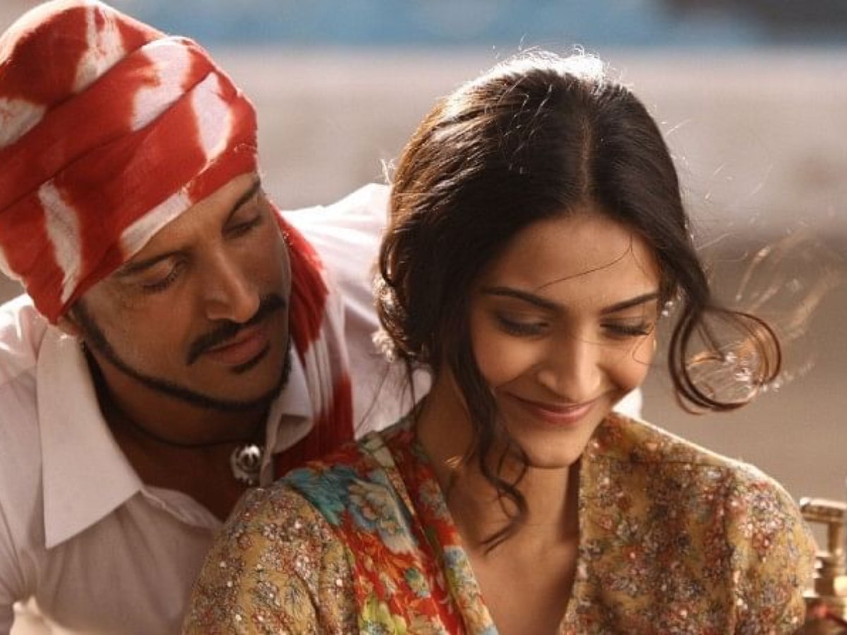Farhan Akhtar worked for free in Bhaag Milkha Bhaag - Photo Gallery