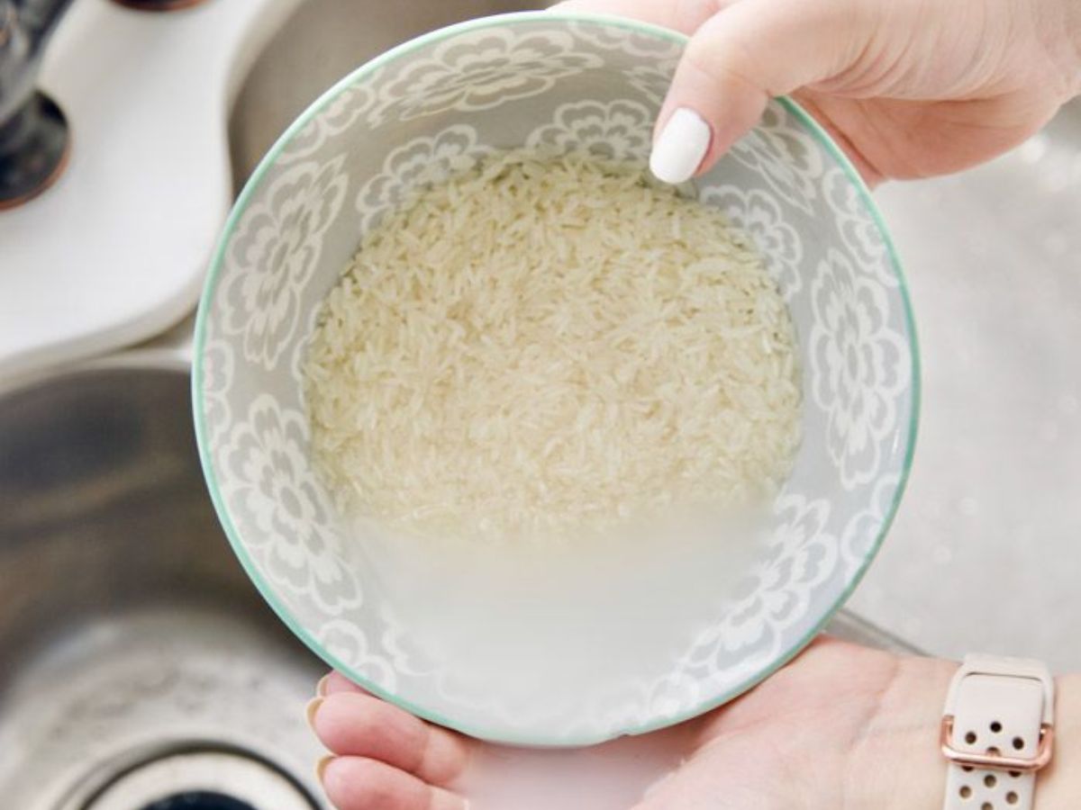 Glowing Skin के लिए इस्तेमाल कर सकते हैं Rice Water, कुछ ही दिनों में दिखने लगेगा असर,नहीं पड़ेगी कभी मेकअप की जरूरत - Photo Gallery