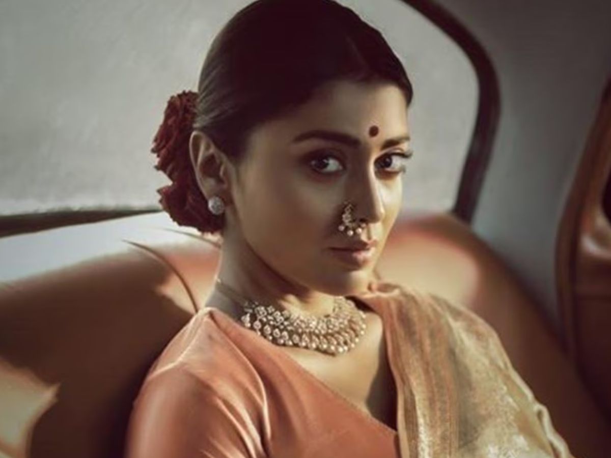 Drishyam से RRR तक, हर किरदार में चमक डाल Shriya Saran ने छोड़ी अपनी छाप - Photo Gallery