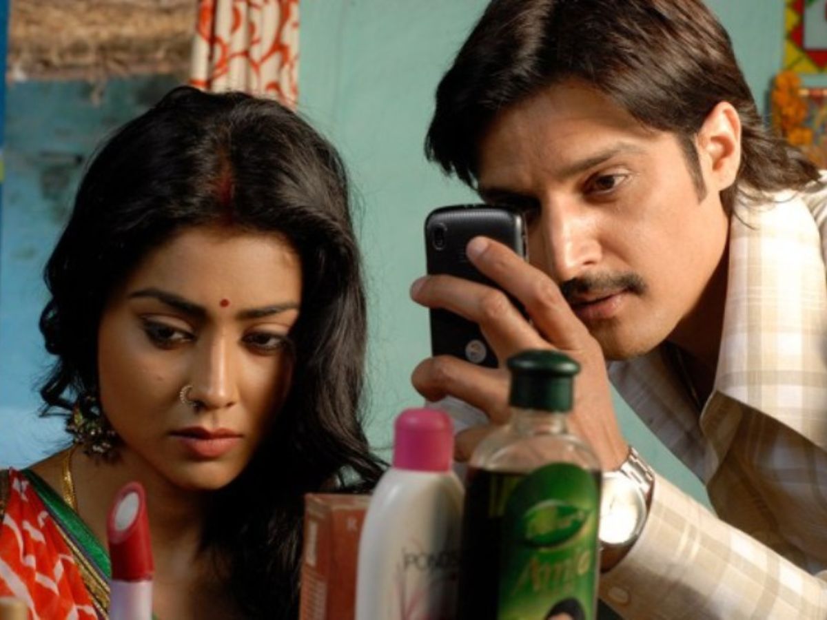 Drishyam से RRR तक, हर किरदार में चमक डाल Shriya Saran ने छोड़ी अपनी छाप - Photo Gallery