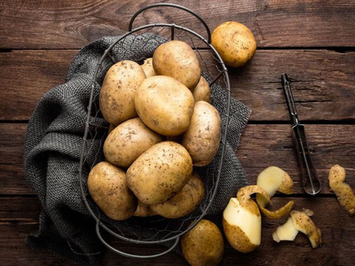 तिल और मस्सों से पाएं छुटकारा: इन आसान घरेलू नुस्खों से स्किन करेगी ग्लो और दमकता रहेगा चेहरा - Photo Gallery