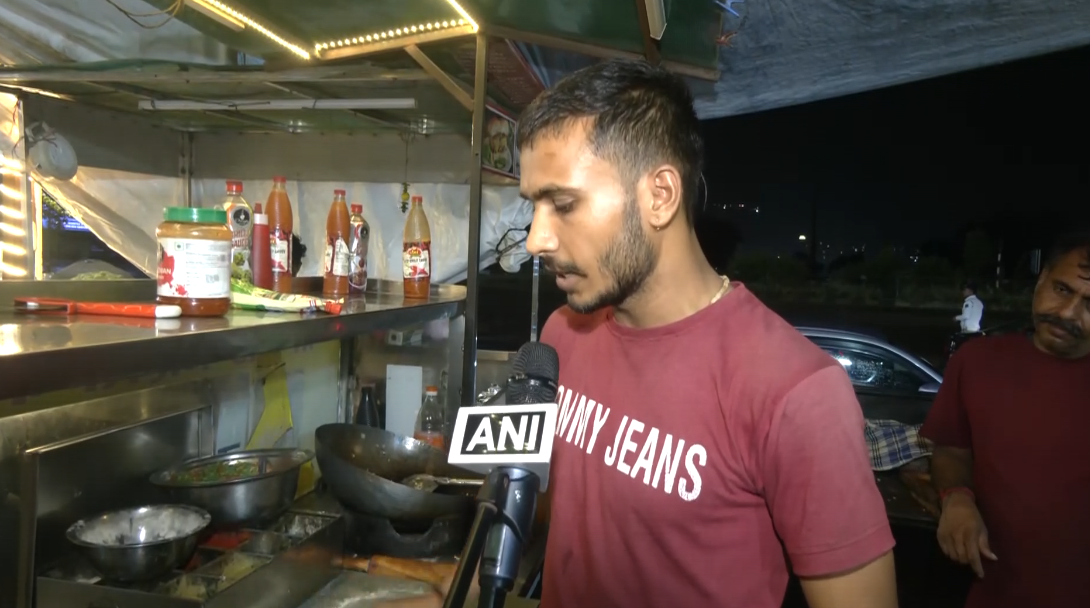 Food stalls allowed to remain open till early morning in Gujarat during Navratri; vendors hail government move