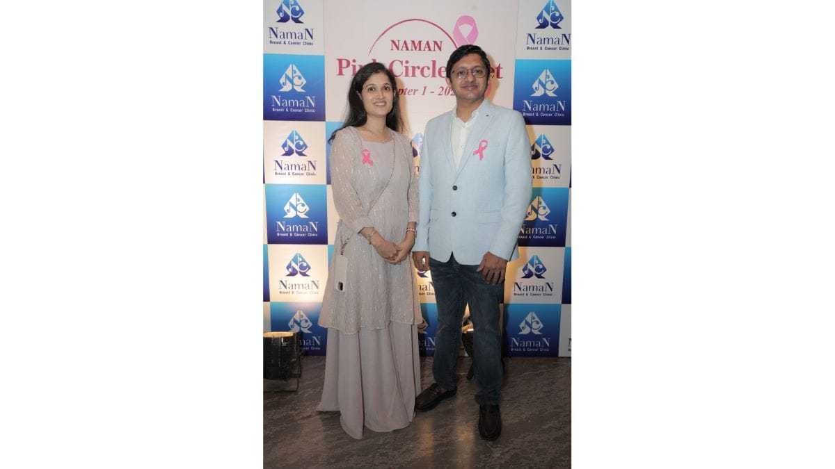 saluting-the-spirit-of-breast-cancer-survivors-women-take-the-pink-pledge ब्रेस्ट कैंसर सर्वाइवर्स के हौसले को सलाम, महिलाओं ने लिया ‘पिंक प्लेज’